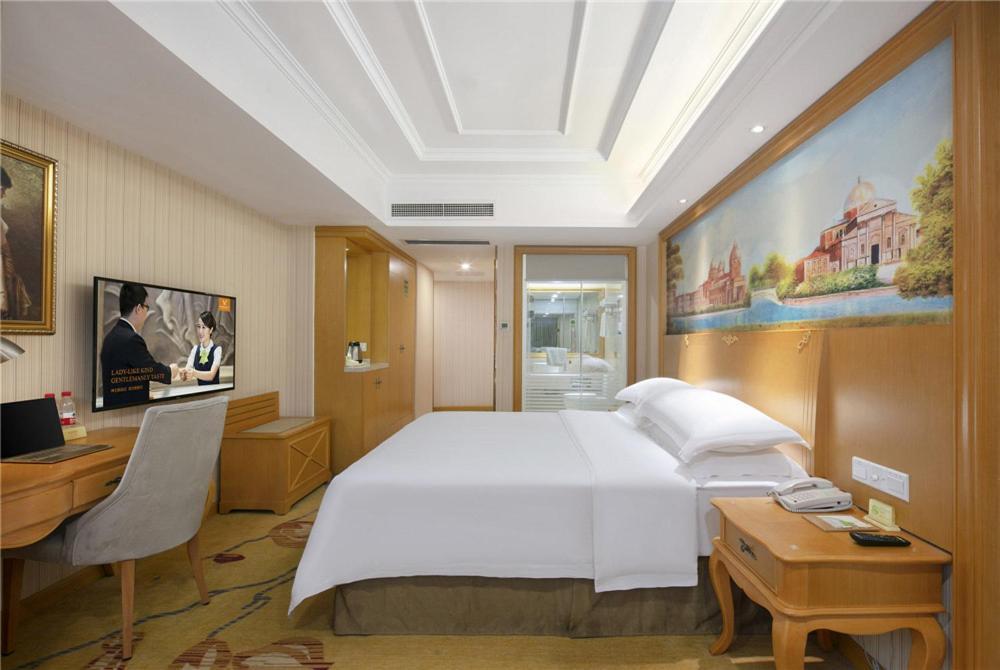 Vienna Hotel Zhengzhou Zhongyuan Futa Extérieur photo
