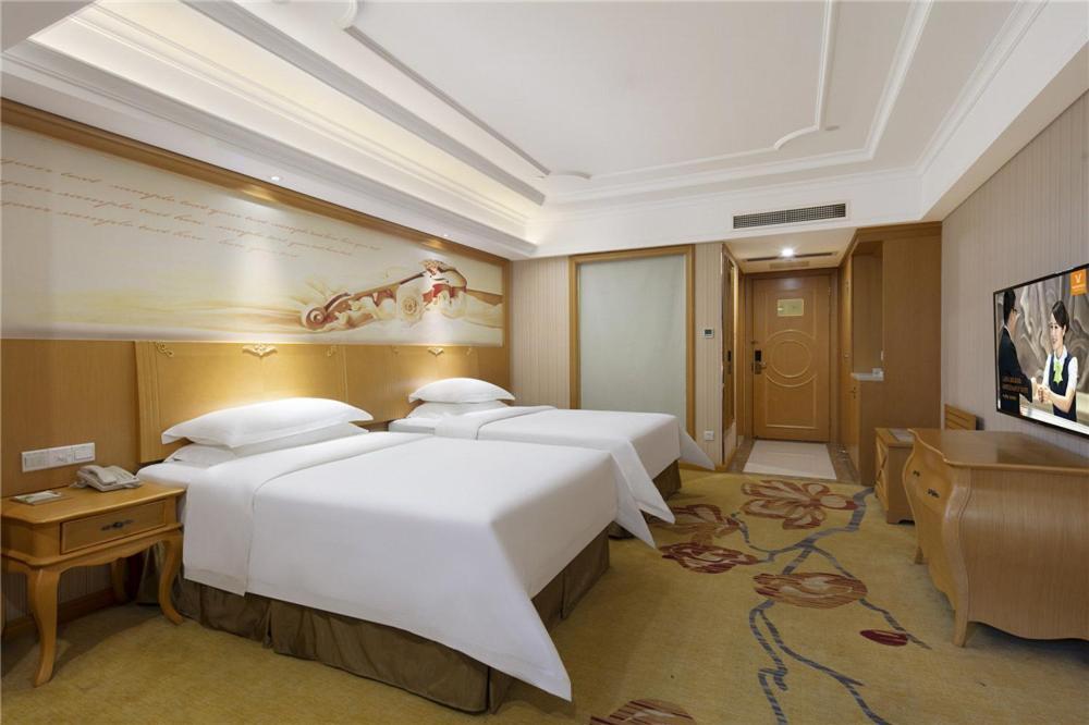 Vienna Hotel Zhengzhou Zhongyuan Futa Extérieur photo